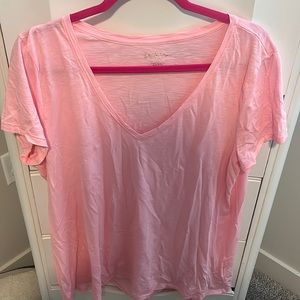 COPY - Lilly Pulitzer t shirt size XL